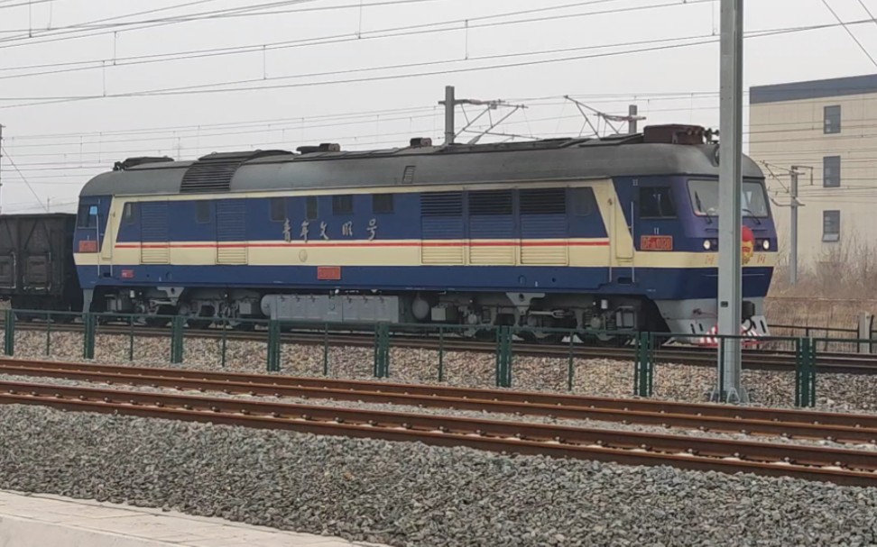 202335 京局唐段df8b 0020 青年文明号牵引货列接近唐山站