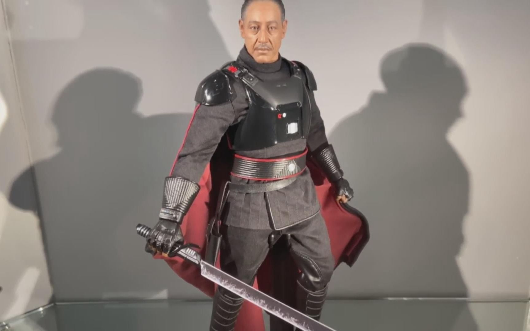 hottoys星球大战曼达洛人星区总督吉迪恩展图