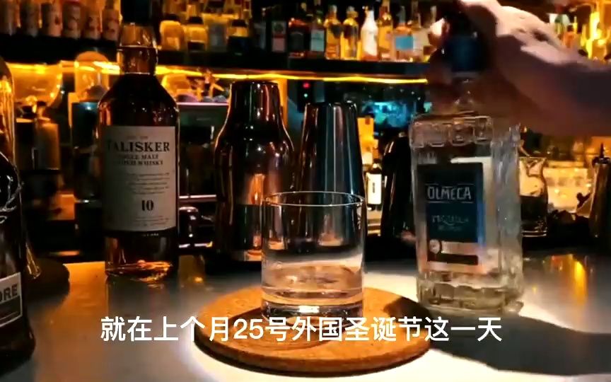 [图]三里屯的酒吧街明天消失，原因是房屋老旧很多商铺都是英文模式