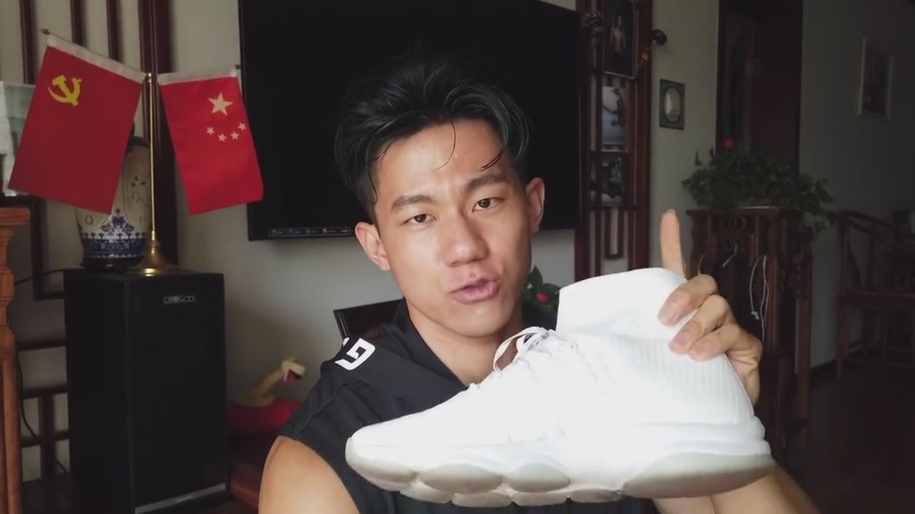 我为祖国比个心 中国李宁 sina郭梁郭子豪,置顶状态,期待你的中奖