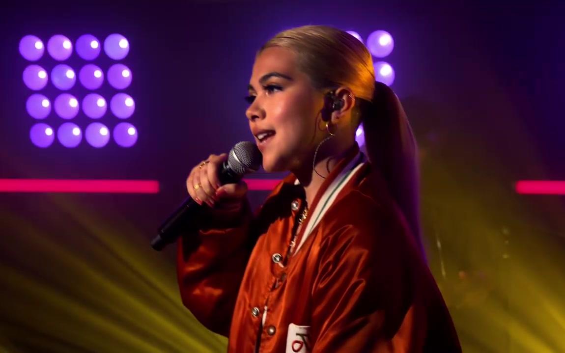 【hayley kiyoko】 mtv上表演带感单曲 curious_哔哩哔哩 (゜-゜)つロ