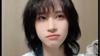【奉天承芸】直播时被老婆换衣服吸引视线 这是在玩什么勾引play吗？
