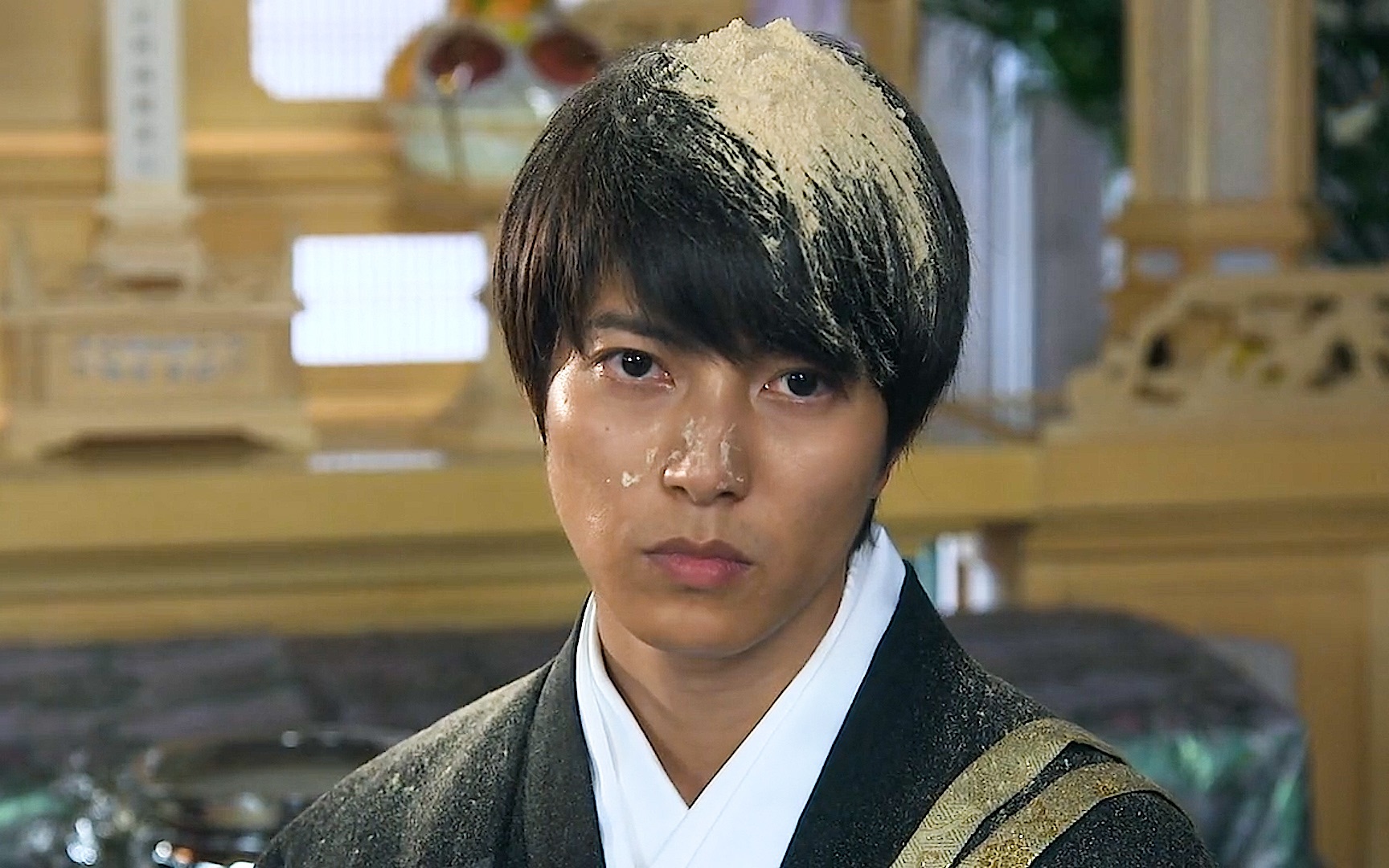 被有钱又帅的和尚追是种什么体验?和尚对美女一见钟情展开追求