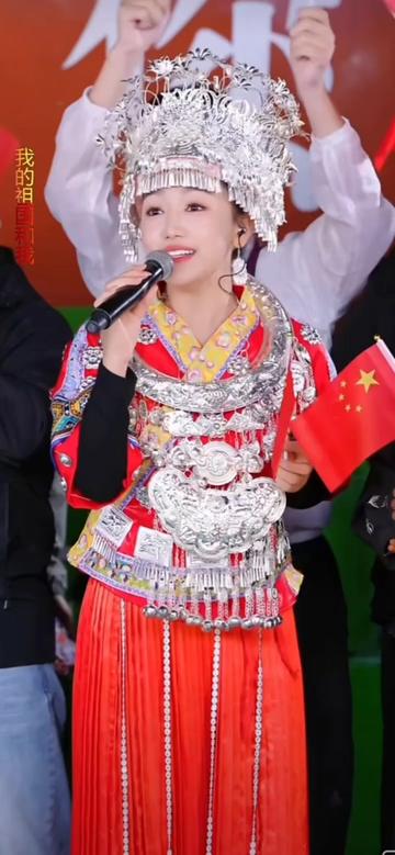 杨雯梓《我和我的祖国》