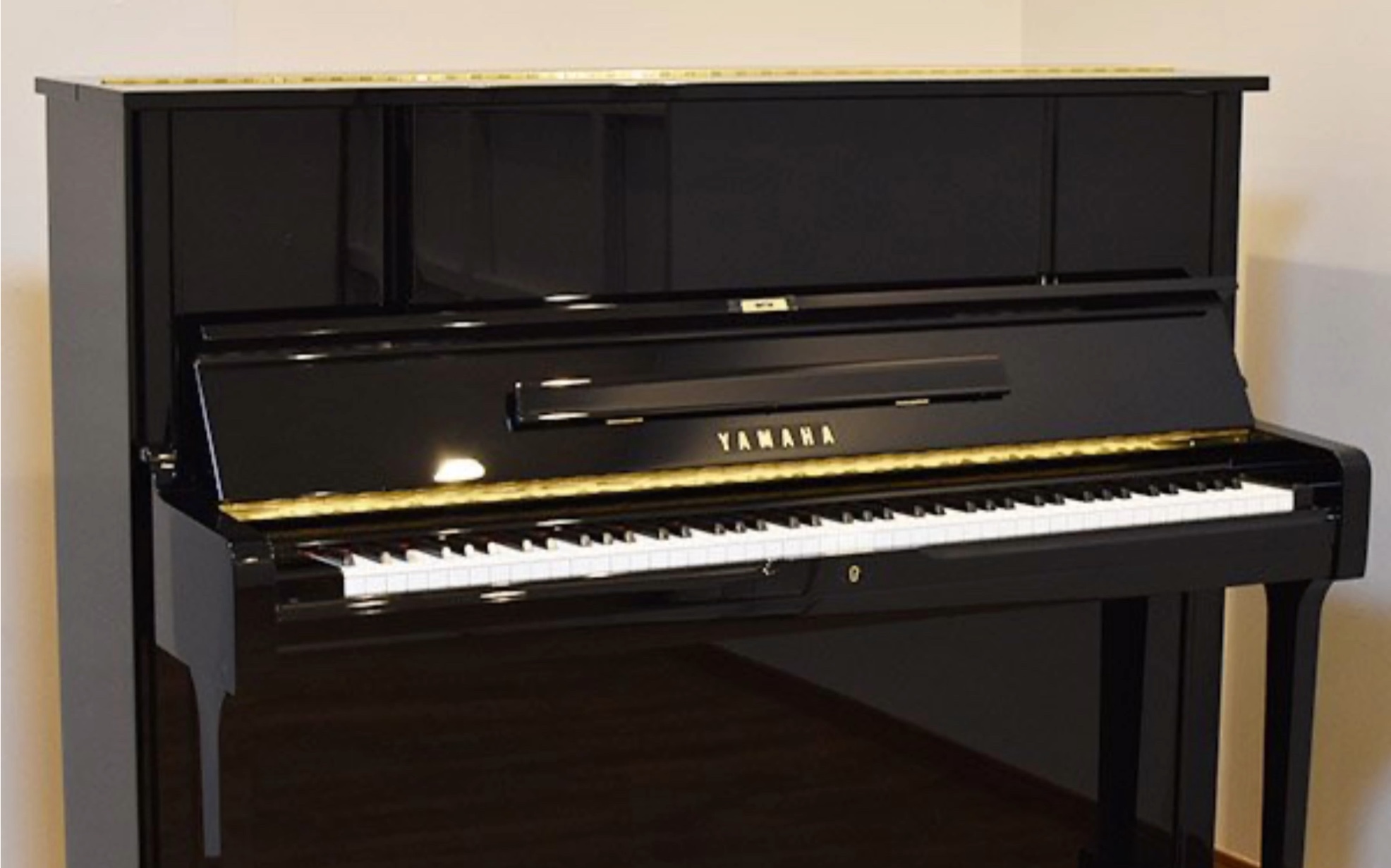 yamaha雅马哈米字背柱钢琴ux10bl内部评测