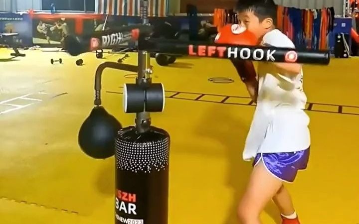 拳击速度球家用立式沙袋旋转闪躲双杠反应靶成人儿童搏击训练器材好物