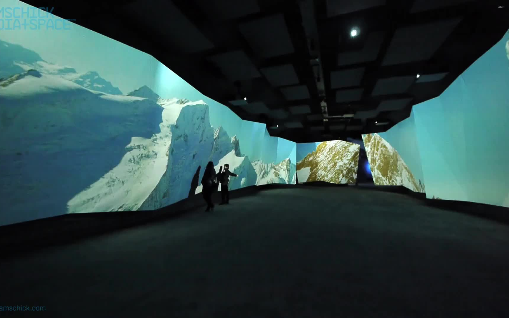 博物馆里面的投影灯光设计案例