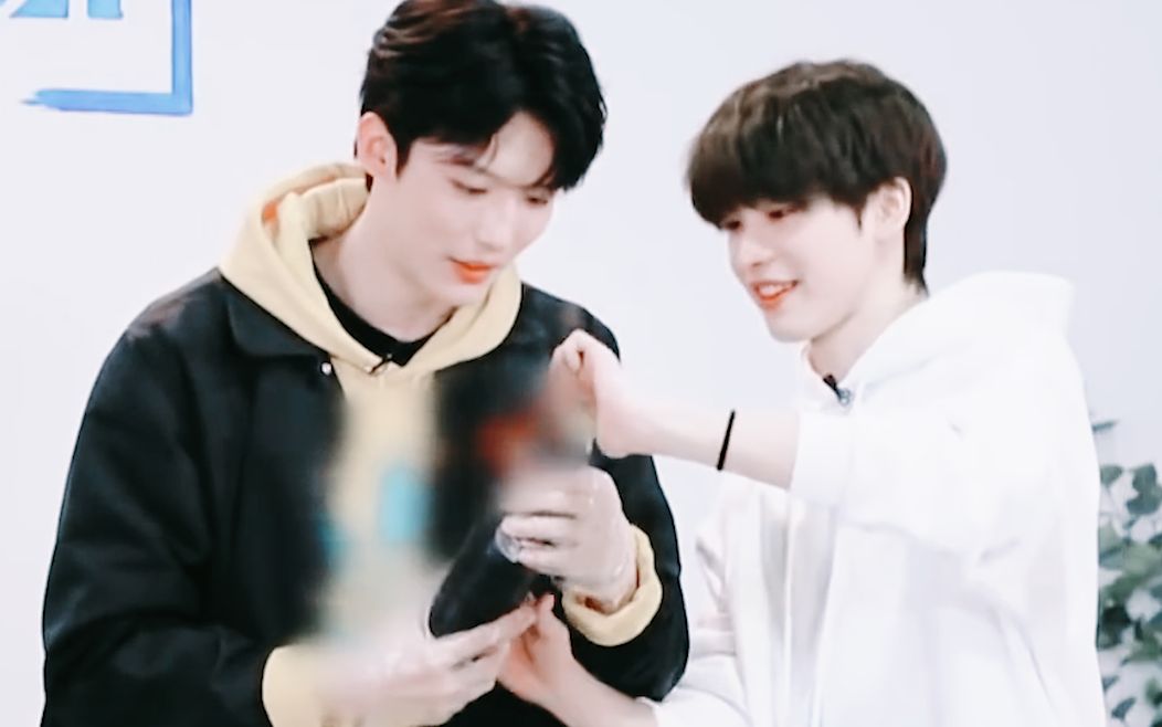 青你3丨草鱼x连淮伟丨第十三月你就如期出现