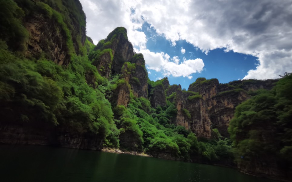龙庆峡·游船·太阳雨