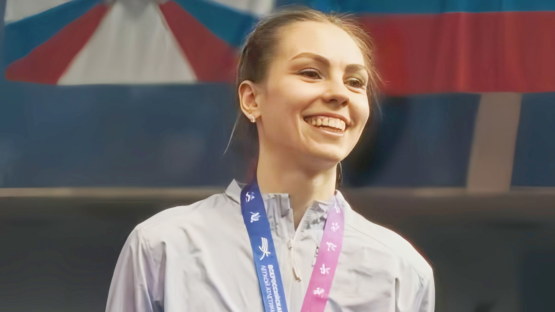 斯皮里多诺娃1米90摘铜