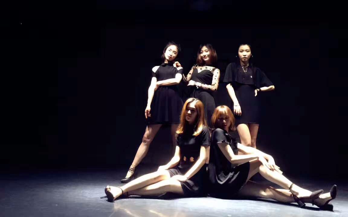 170大长腿四人组翻跳kiss on the lips 美美哒