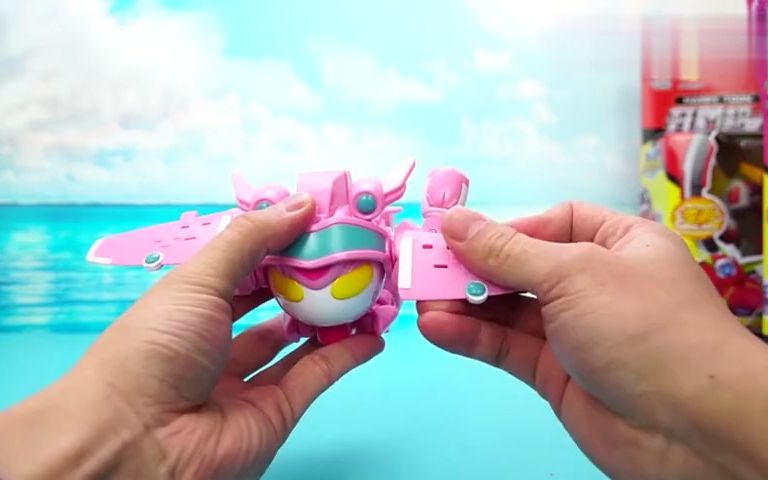 《玩具大联萌》开心超人变形玩具之甜心机车侠