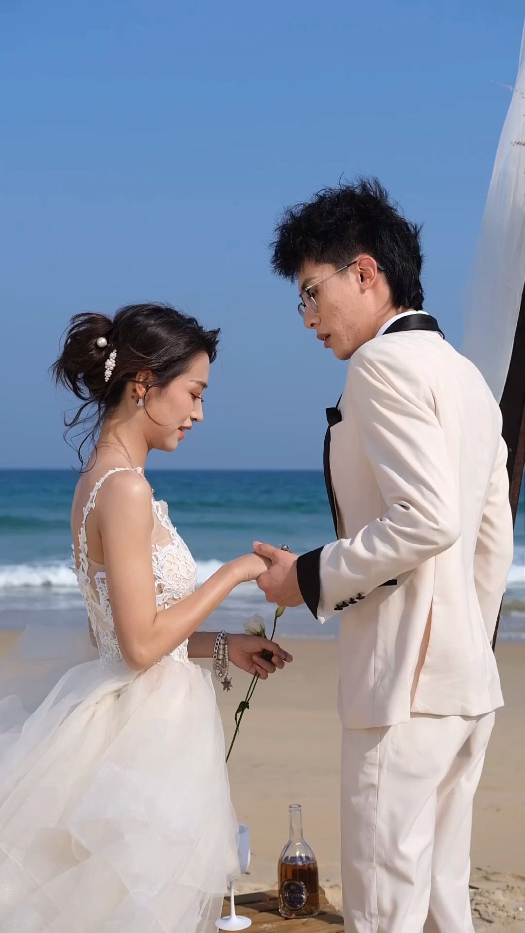 查查和张张 小姐姐满眼的爱意~ #唯一旅拍一生唯一