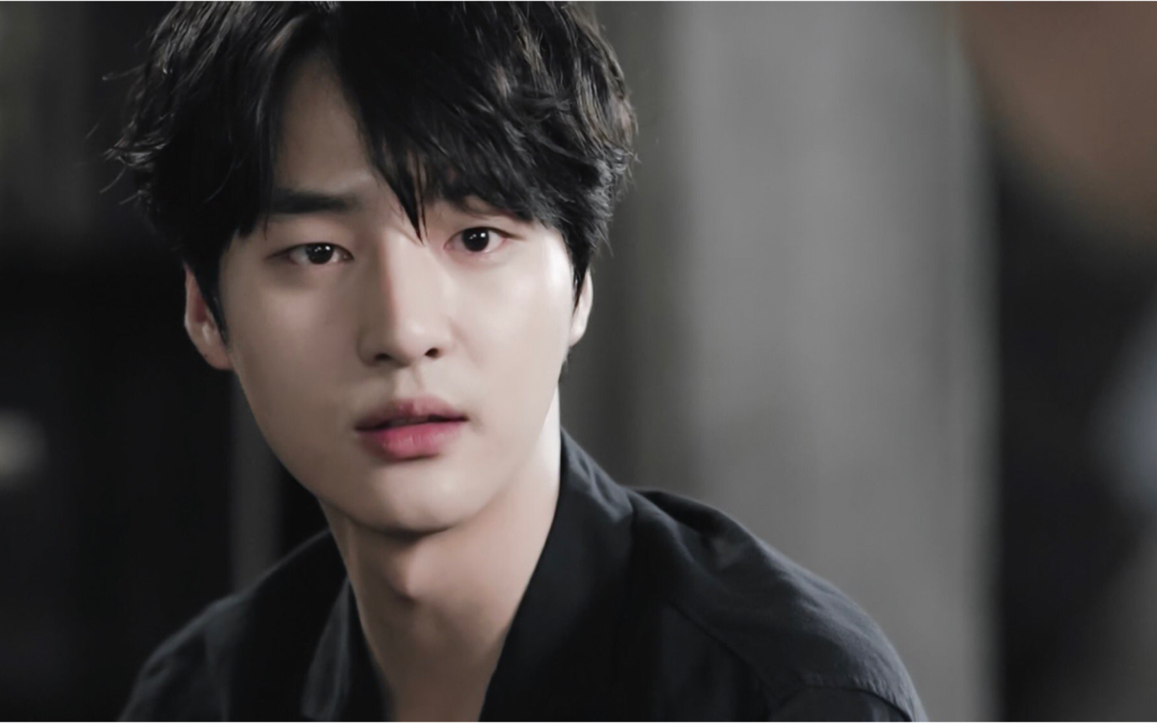 梁世宗一人分饰两角完美诠释duel善良天使与恶魔反派演技炸裂