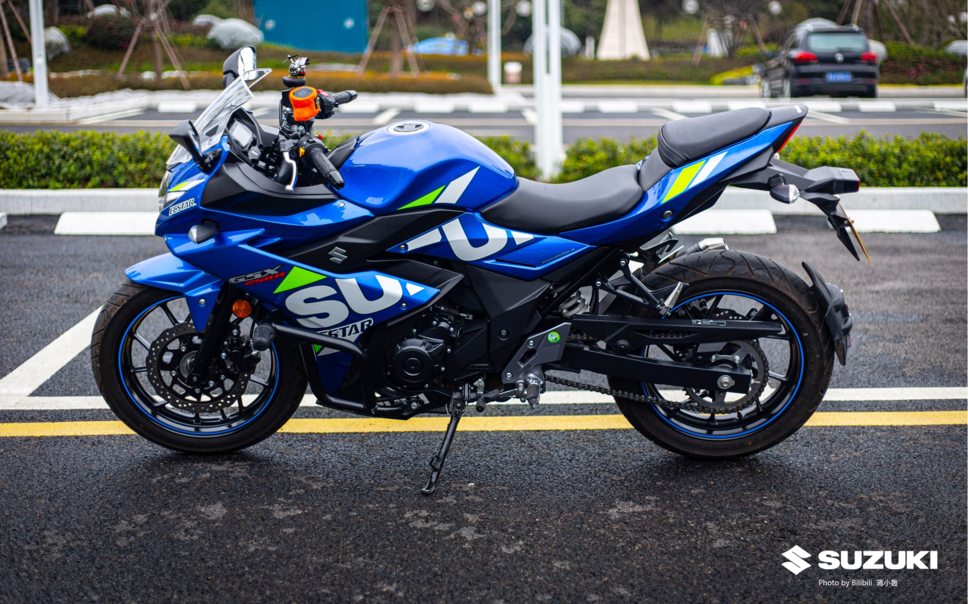 gsx250r外观真的是耐看啊250排量完全不输公升级车的外形和漆水suzuki