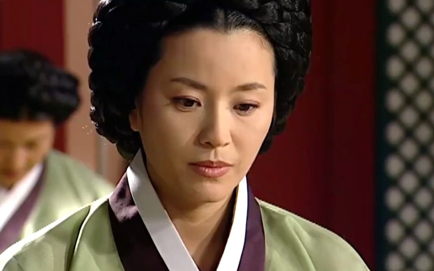 郑尚宫接任最高尚宫第一天,御膳就让让王上大为赞赏_哔哩哔哩_bili
