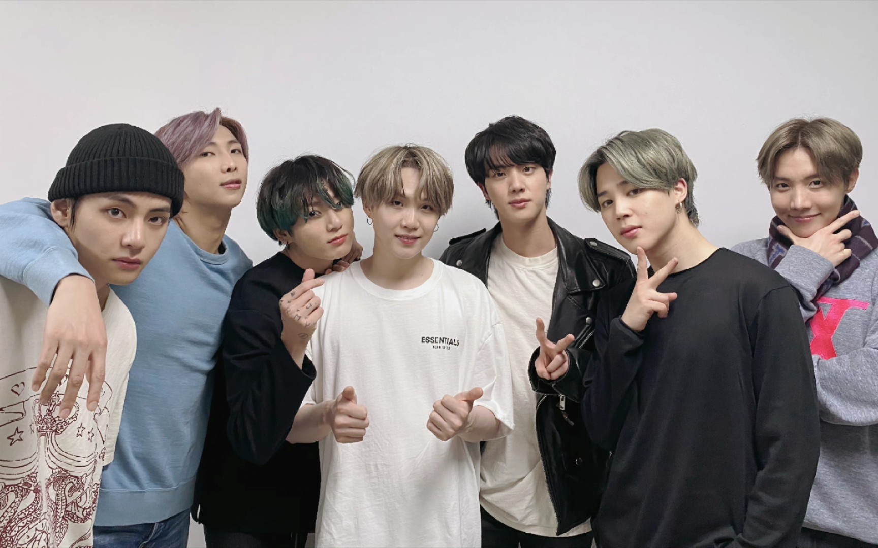 bts(防弹少年团)—《fake love》打歌舞台混剪,一秒换装.