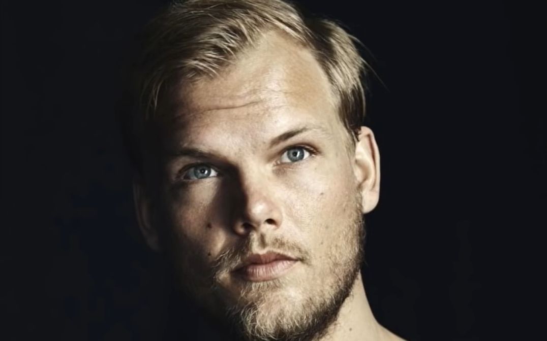 sos-avicii 致敬a神_哔哩哔哩 (゜-゜)つロ 干杯~-bilibili