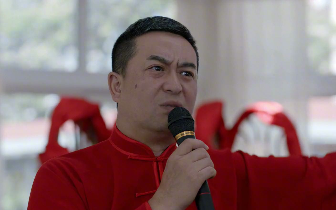 林大为一身红衣主持葬礼,还是头一回,大家都支持他_哔哩哔哩_bilibili