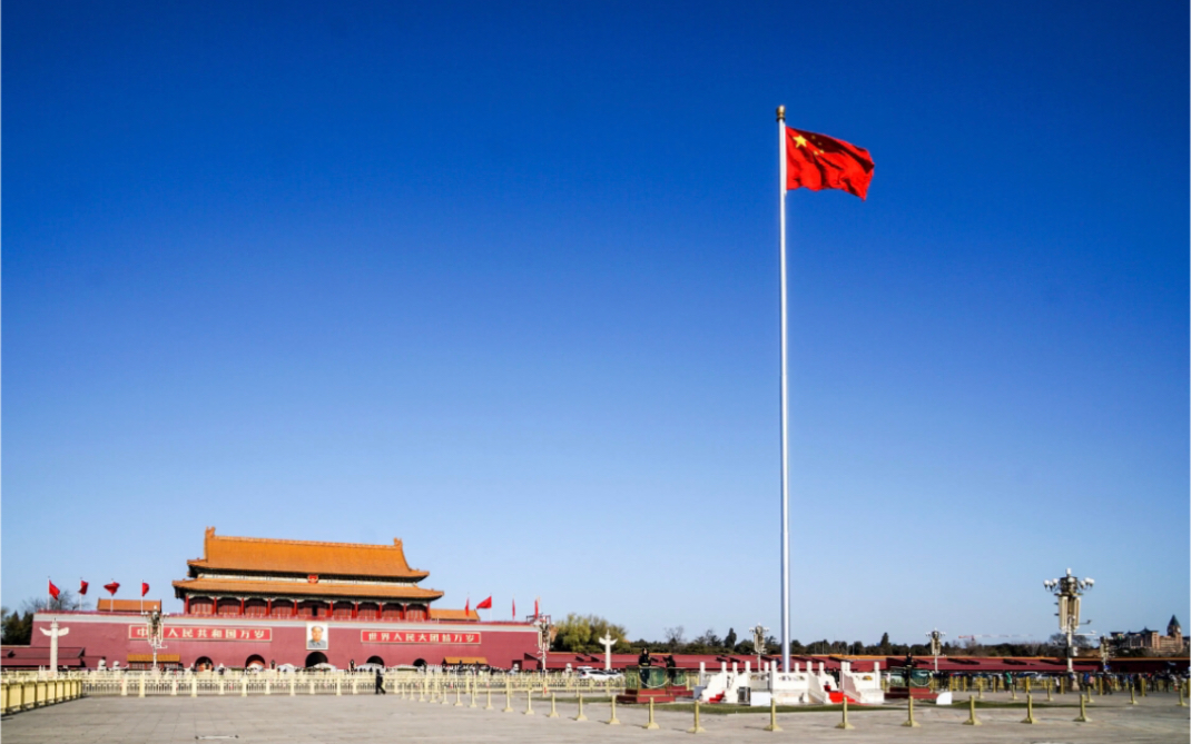 "祖国完全统一的历史任务一定要实现也一定能够实现!