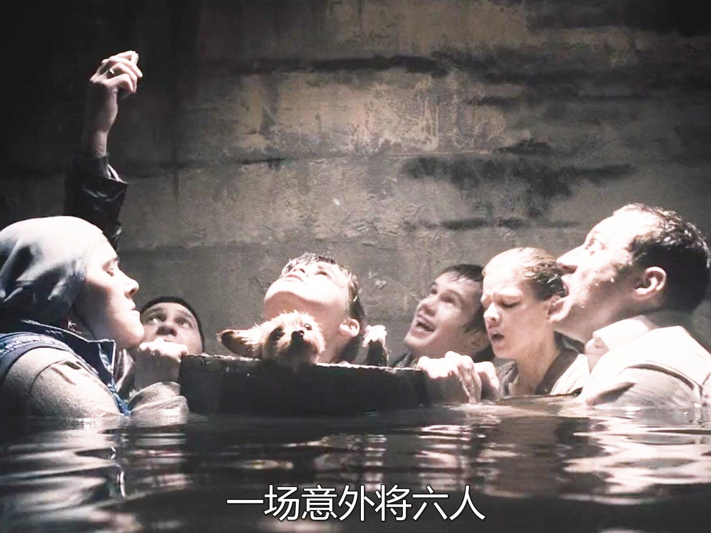 精彩小故事《夺命地铁》