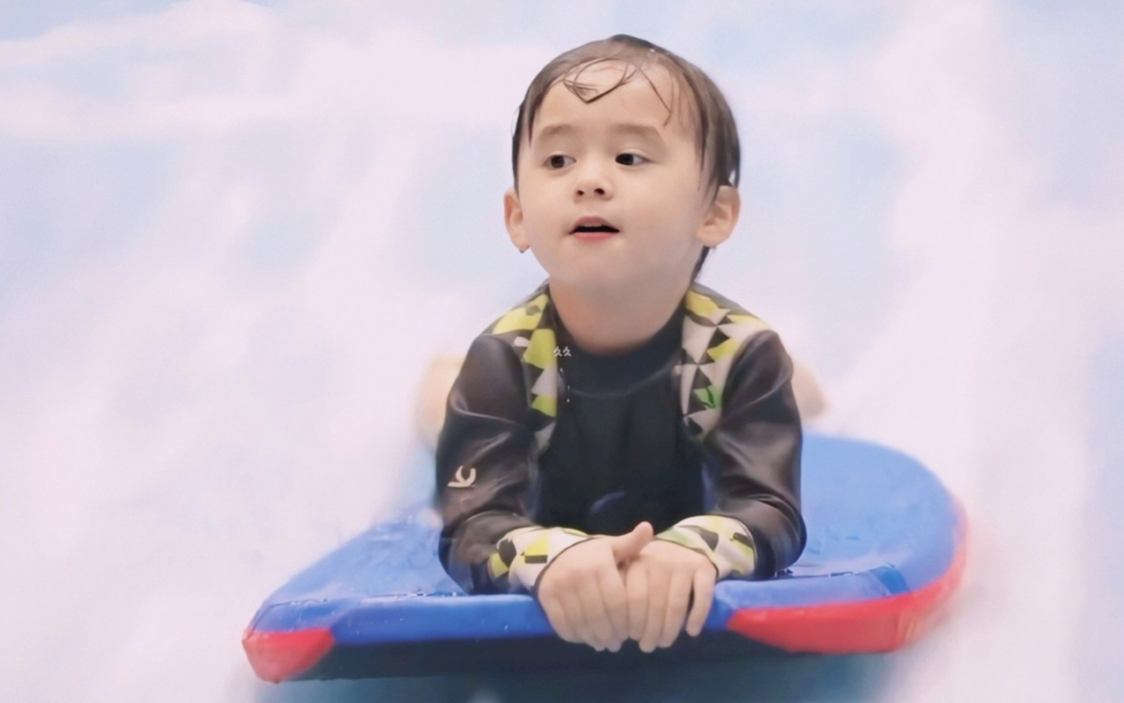 我本特利是个不会放弃的孩子!威本联盟冲浪成功!