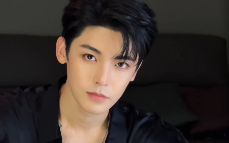 侯明昊你别太帅