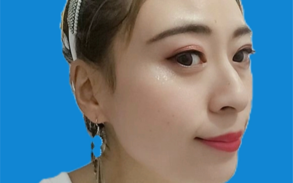 "凤毛额上角"嫁人很多次