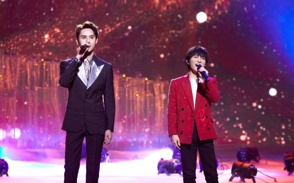 【周深 王凯】和光同尘(高糊饭拍)_哔哩哔哩_bilibili