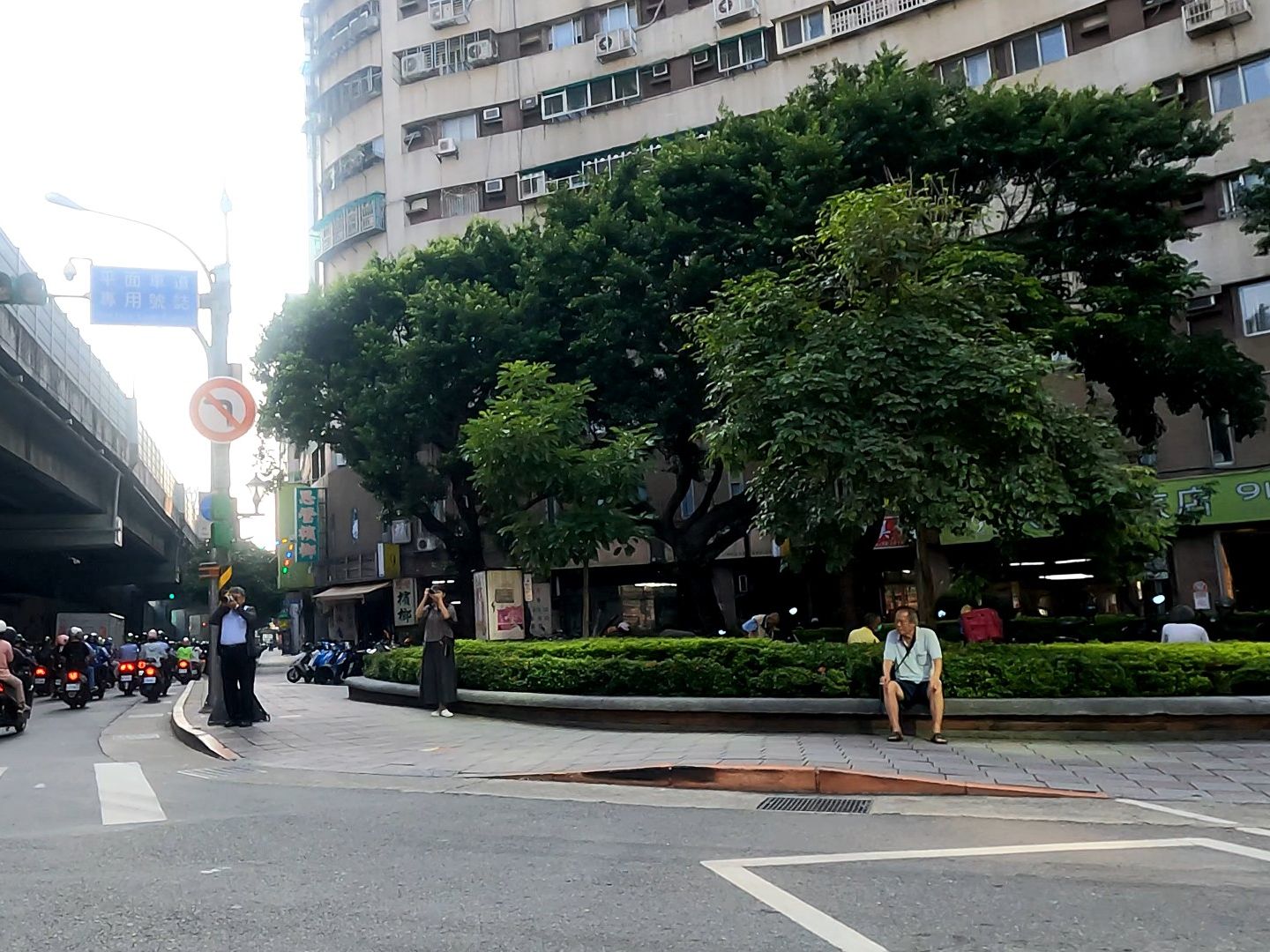 台北骑行d c敦化南路二.一段(返)