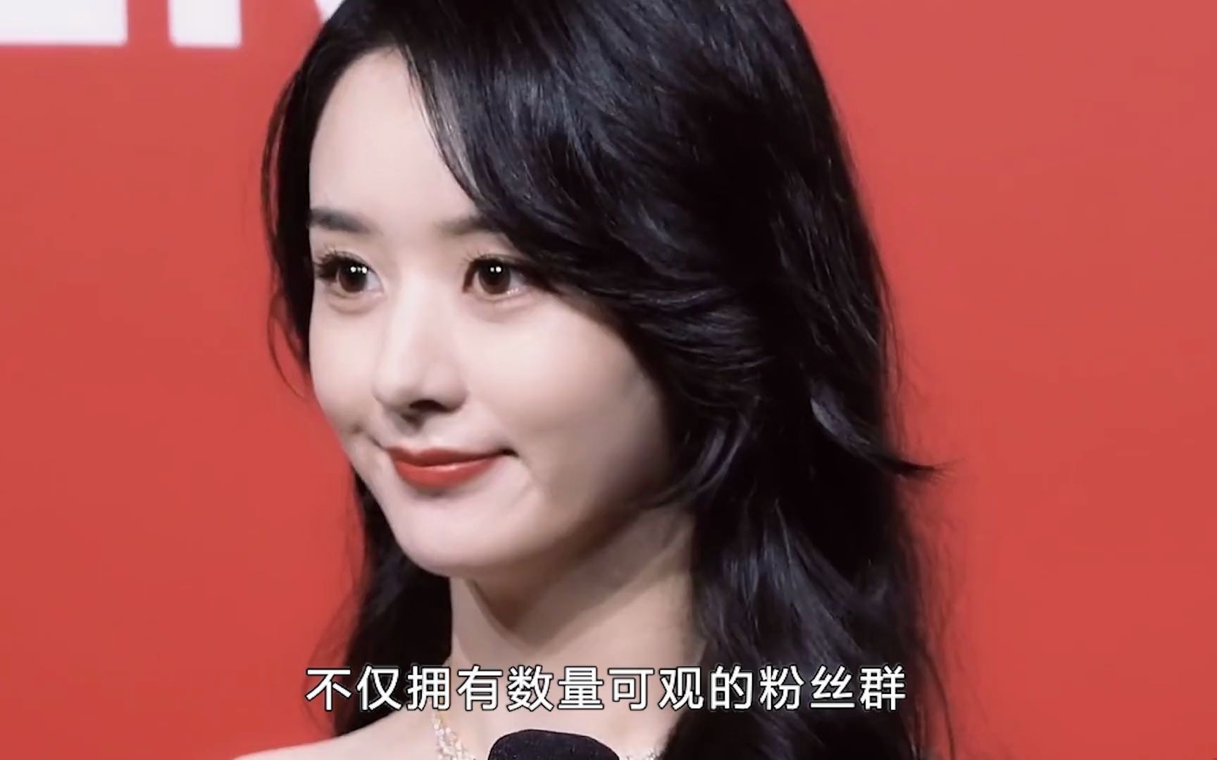 冯绍峰到底多爱赵丽颖?看参加活动时看她的眼神,简直不要太宠溺
