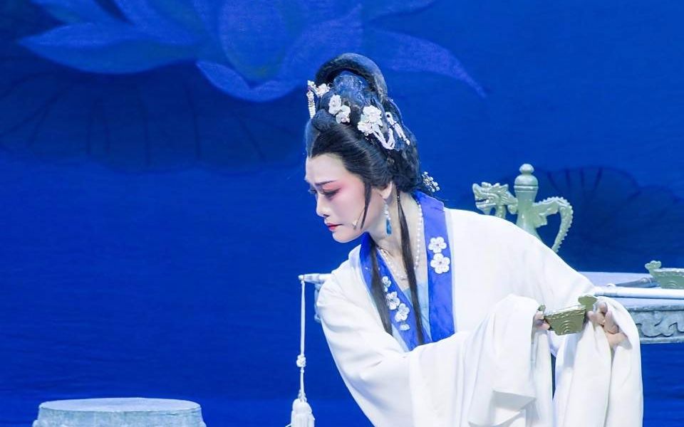 越剧《钗头凤》李敏张学芬【cctv空中剧院】_哔哩哔哩 (゜-゜)つロ