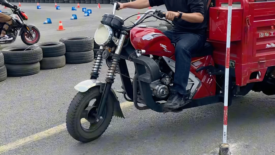 【成都安达机车-杜教练】更新了一条视频,快来围观!