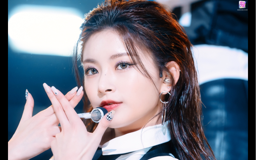 【everglow 王怡人】pirate 扭胯合集&ending合集～点击即看美女蹦迪