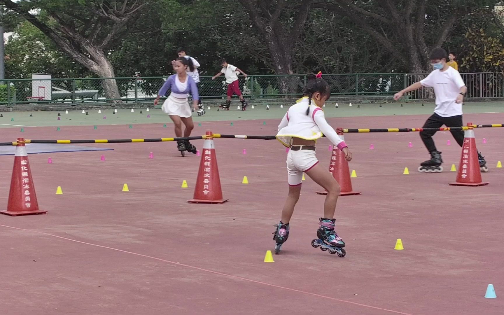 2022年 花式绕桩 小学女子组 第1名 庄舒宇哔哩哔哩bilibili