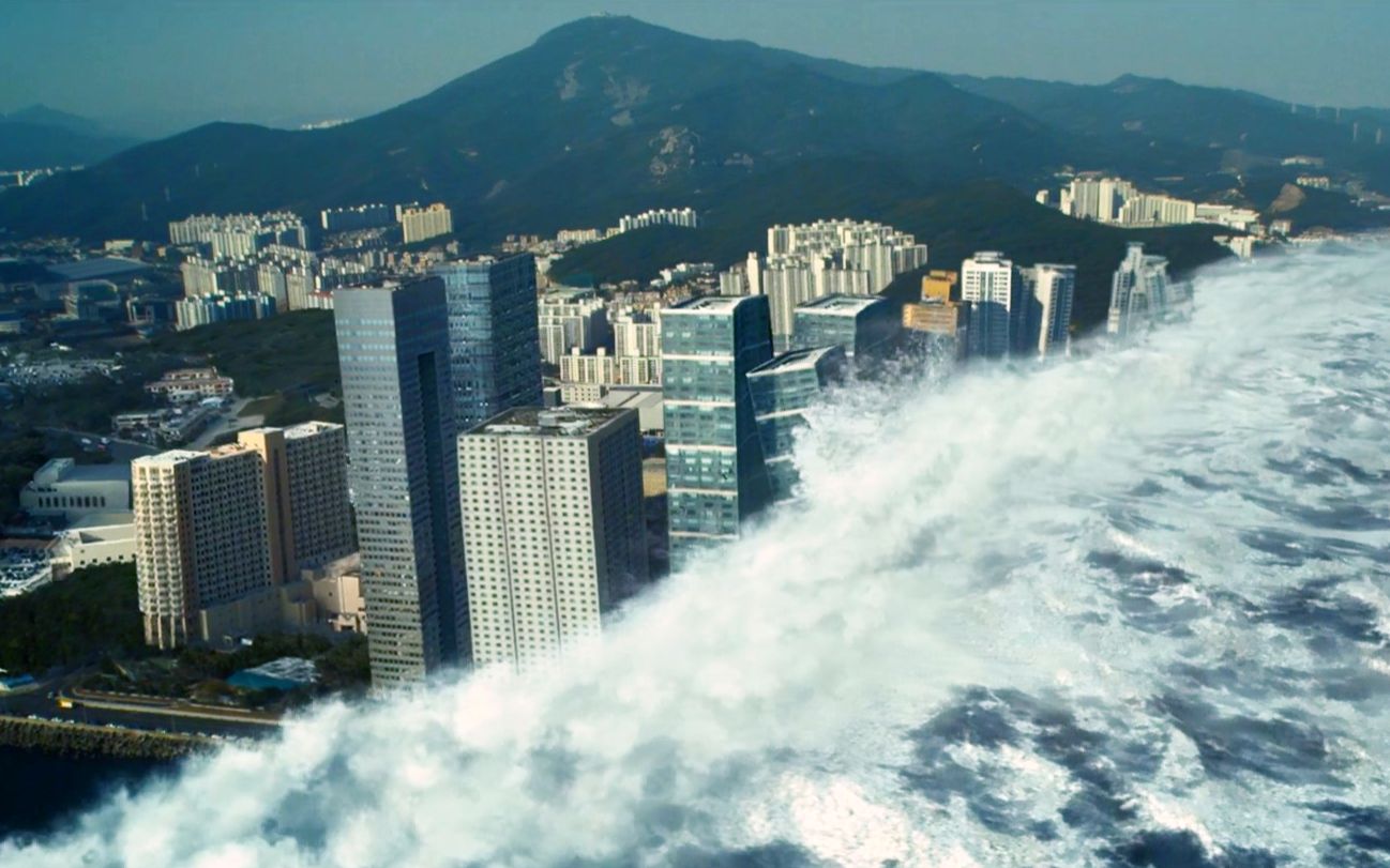 [图]广州突降暴雨街道成河 盘点灾难电影中洪水吞噬城市的场景 触目惊心