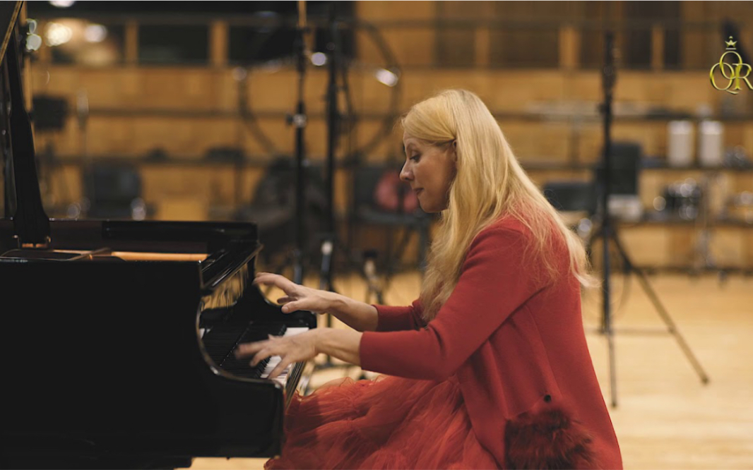 [图]Valentina Lisitsa & 贝多芬-降E大调第十八钢琴奏鸣曲 Beethoven Sonata #18 Op.31 No.3 E♭ Major