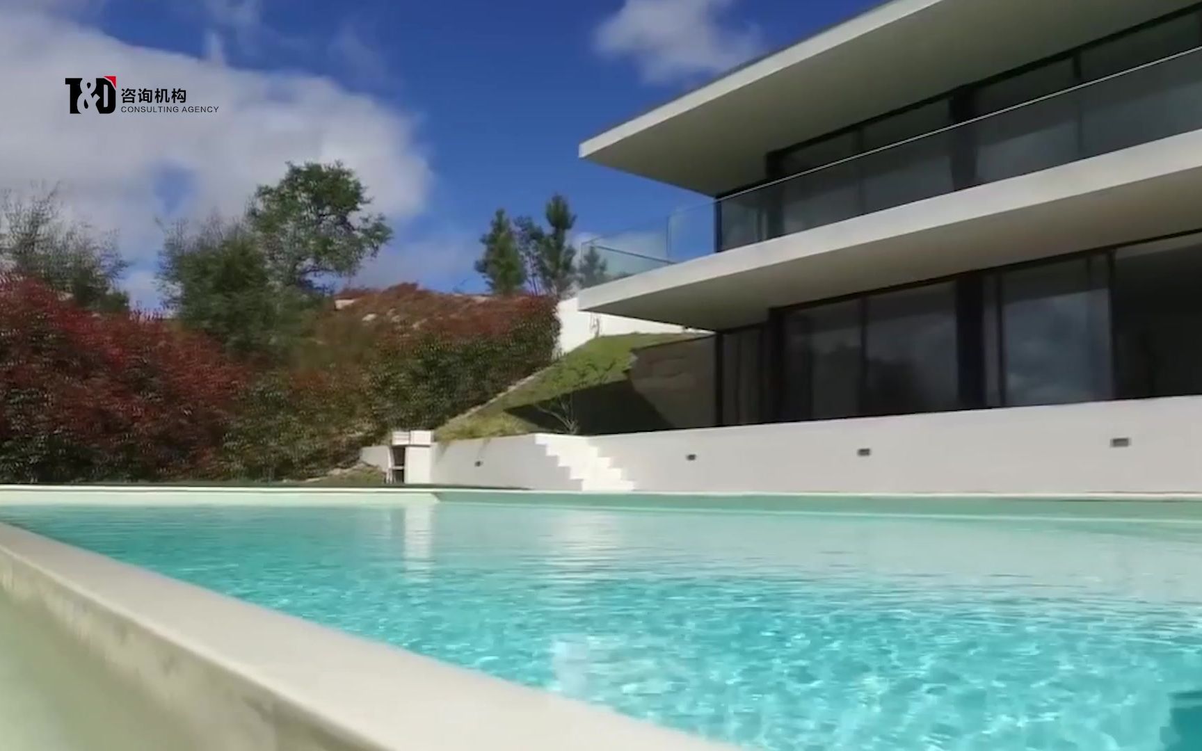 c罗的别墅,他房产中随便的一个!网友:太馋了!