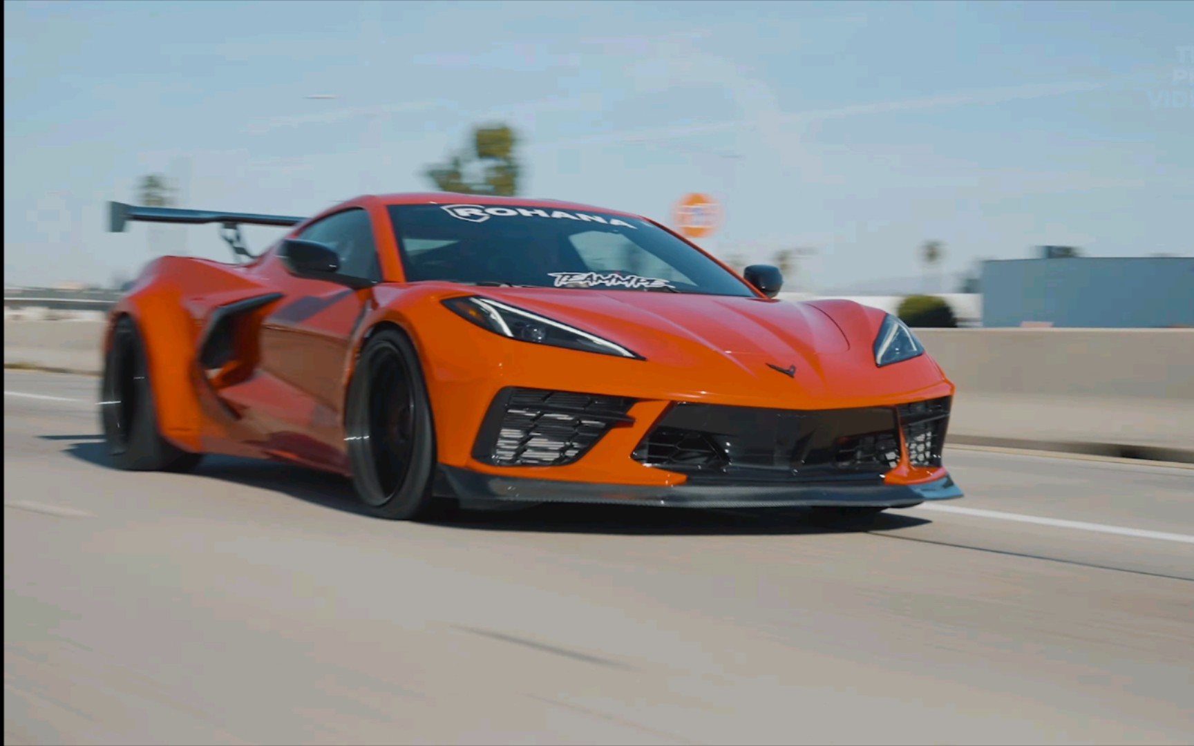 【改装案例】米国"五菱"平民超跑 | 科尔维特 c8