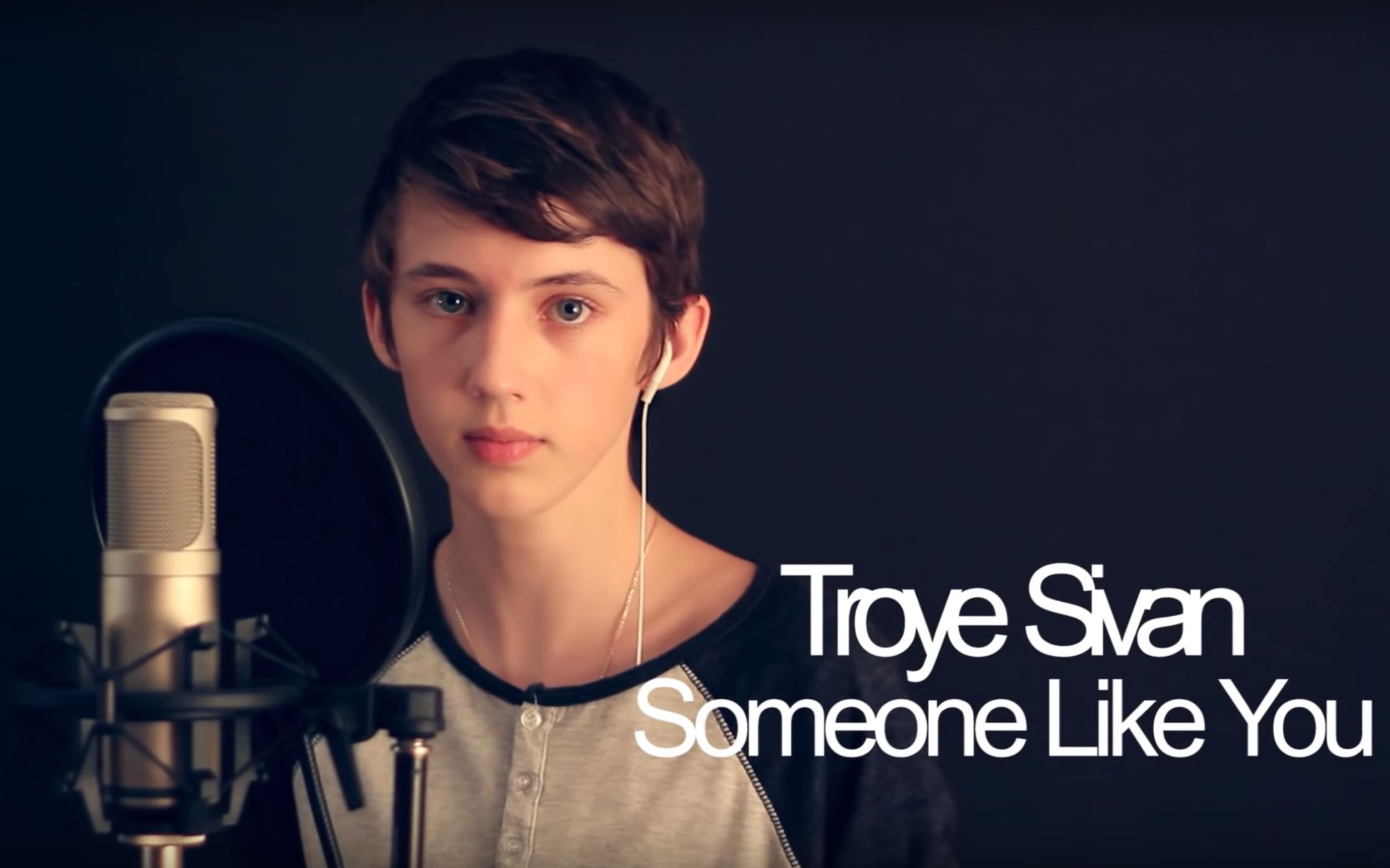 [图]【Troye Sivan/2012】戳爷16岁时翻唱的Someone Like You