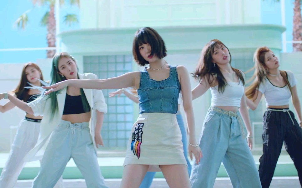 新歌首发,开口脆![mv] gfriend _ fever_哔哩哔哩_bilibili