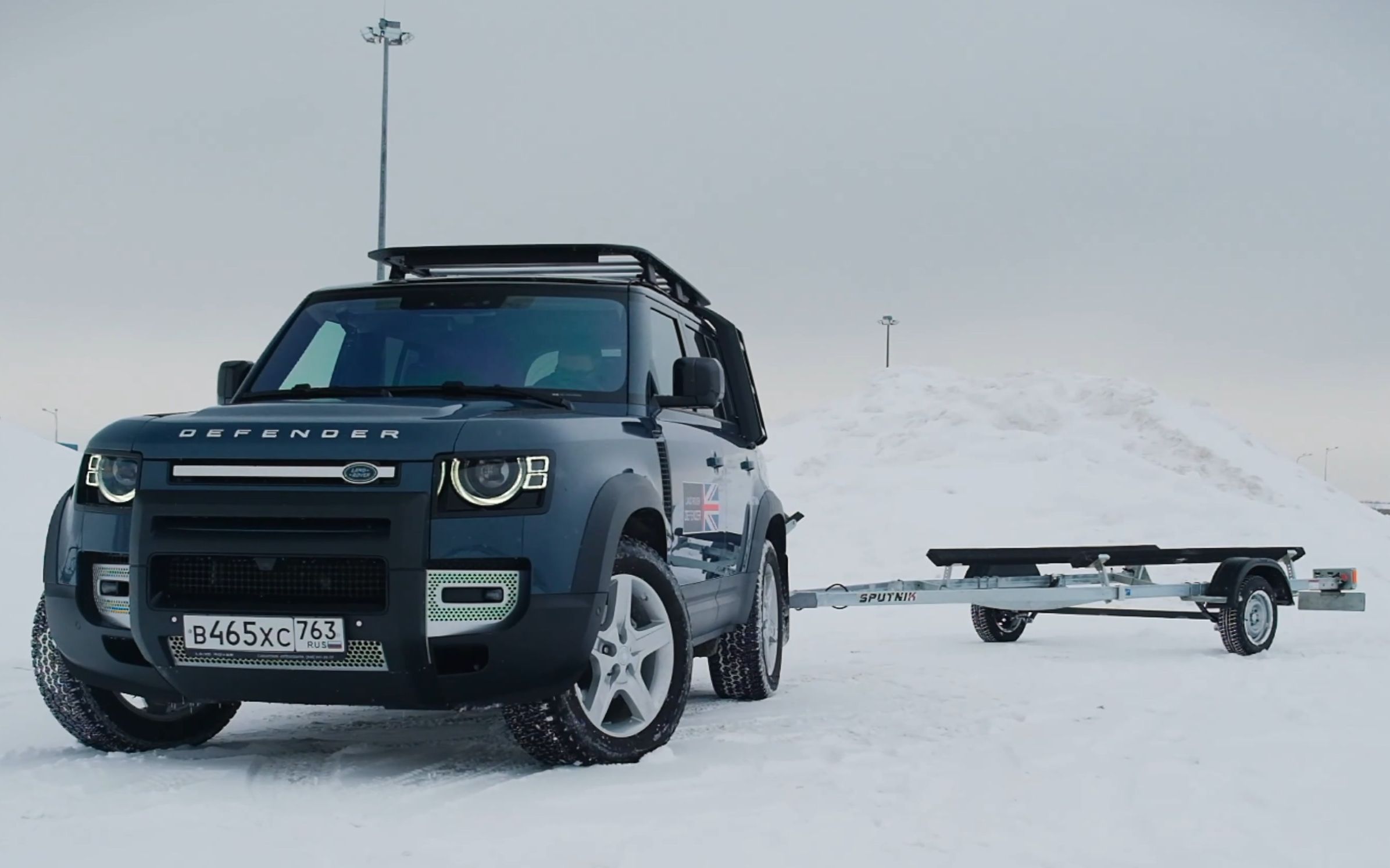 【ИгорьБурцев】雪地体验拉货 路虎卫士110 越野suv 2021