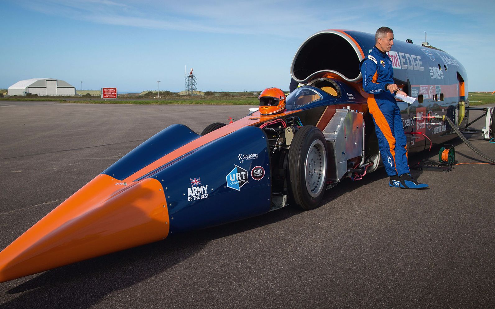 5辆神奇汽车,能上天能下水,甚至是高铁速度的5倍!