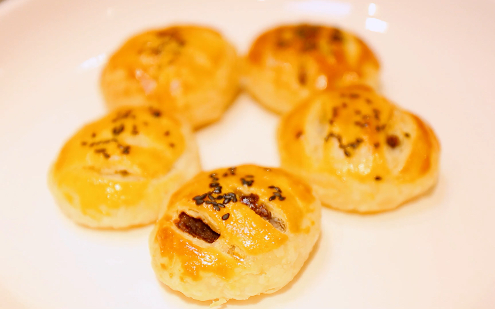 懒人福音,蛋挞皮版豆沙千层酥,一会儿就完成