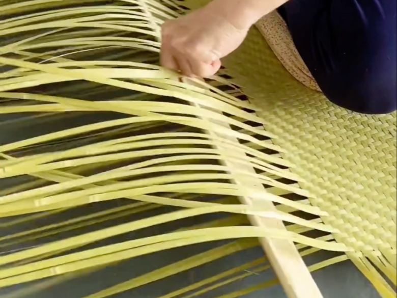 竹编水竹凉席编织过程,非遗传承