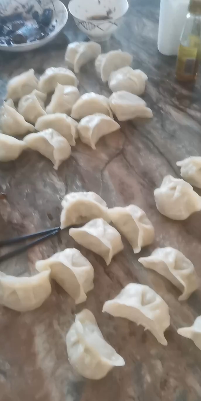 陈泽播间再现桌饺，老活新整：“别抹黑我们东北人了！”