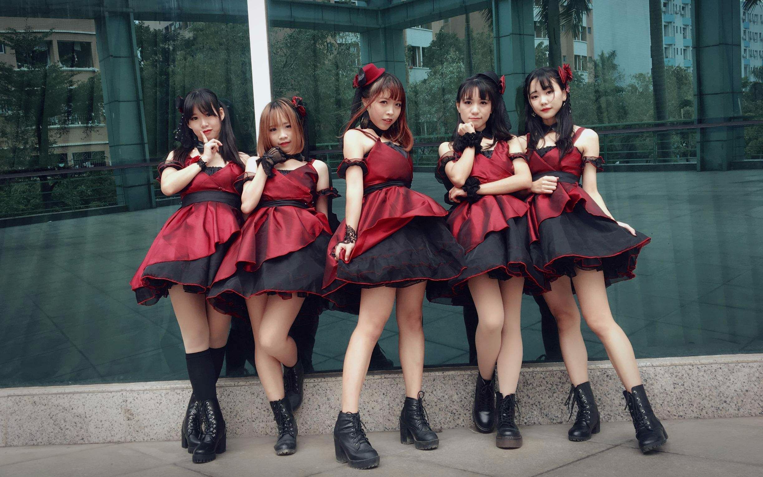 为何现在这么多人喜欢说宅舞区?