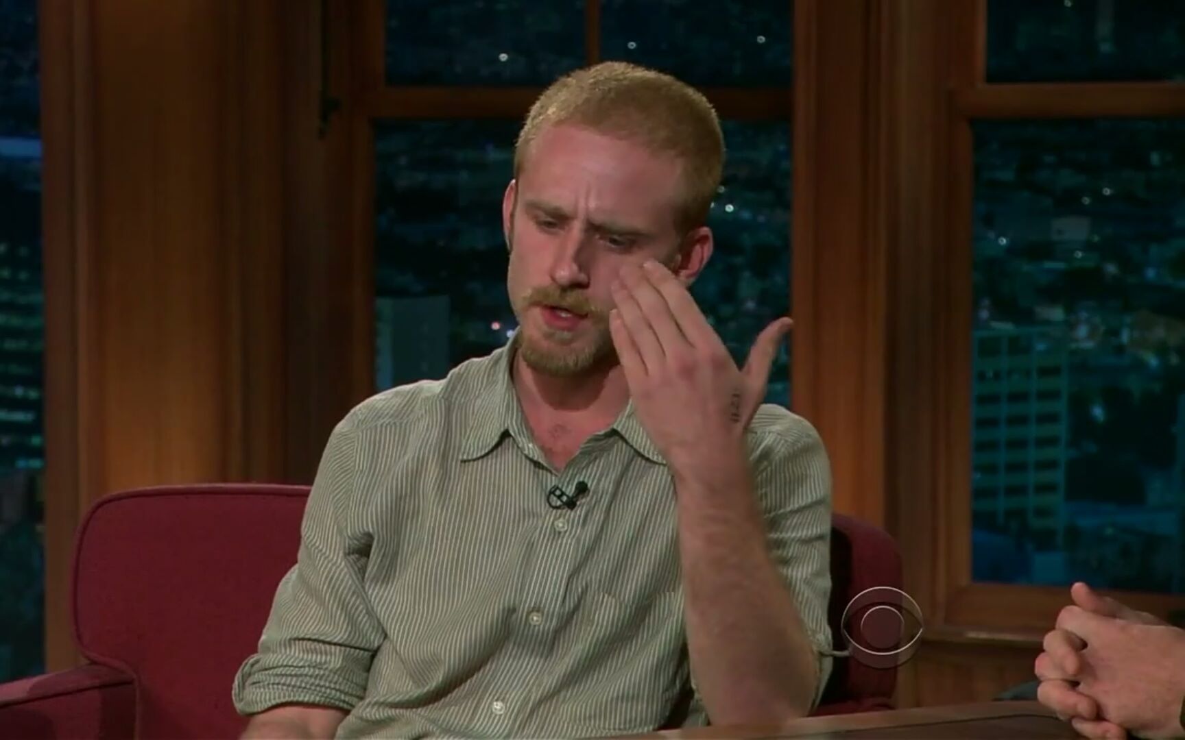 show with craig ferguson 11-19-2009 sandra bullock, ben foster》