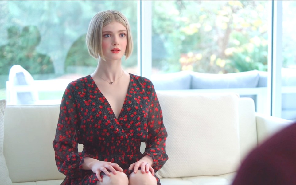 【仿生人妻子】这才是真人芭比吧! 埃莱娜·康博里斯