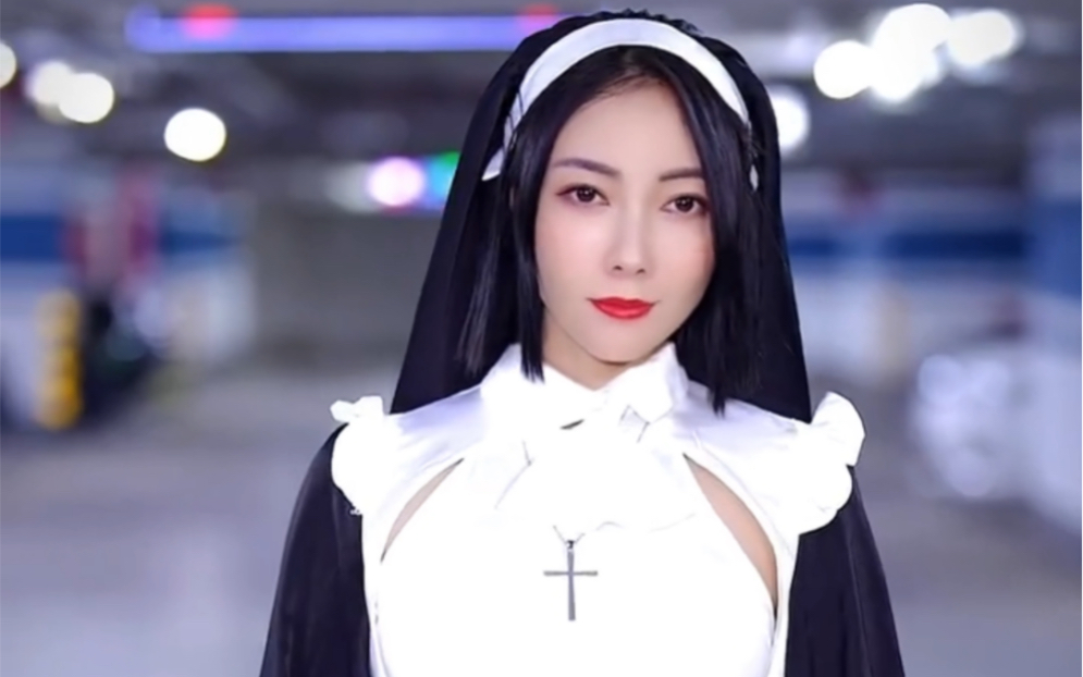 果儿victoria·"一重山有一重山的错落,我也有我的平仄"